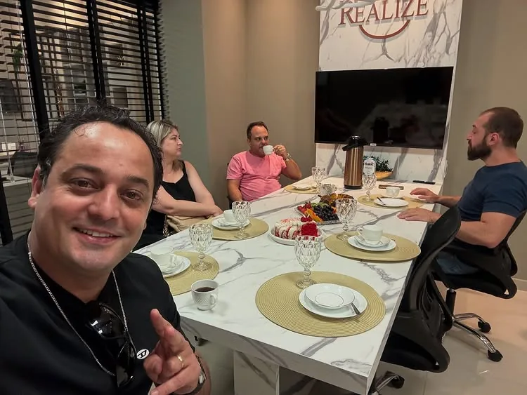 Encontro de trabalho no início de 2025