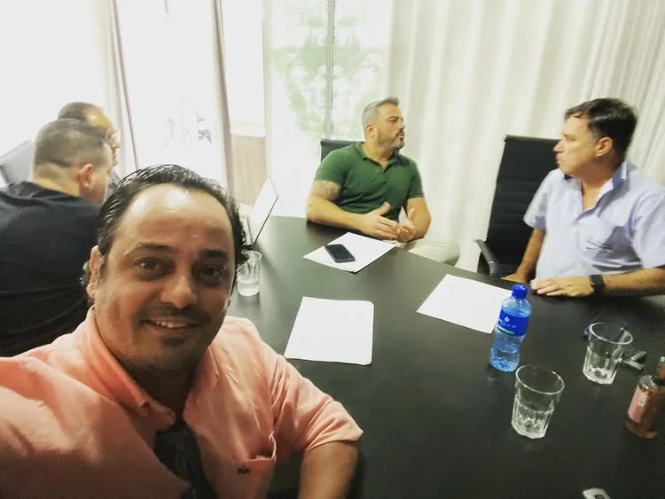 Reunião de viabilização de empreendimento